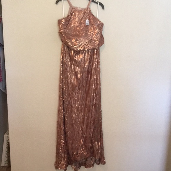 Dresses & Skirts - Rose gold sequined formal gown